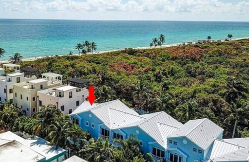 North Beach House | Lovely Winter Vacation Rental Steps to Beach and Broadwalk