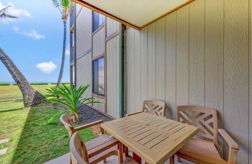Kapaa House | Lush Ocean View Condo Pono Kai Resort F105