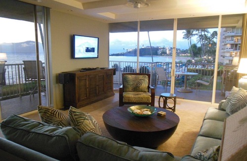 Kaanapali Condo | LUXURIOUS OCEANFRONT CORNER UNIT REMODELED WITH ISLANDS & BLACK ROCK VIEWS