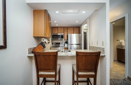 Kaanapali Condo | Luxurious Whaler Studio