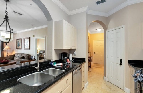 Windsor Palms Condo | Luxury Condo Steps to Disney, Gated Resort Perfect Location, Free Parking & WiFi