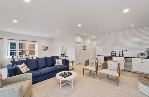 Delavan Lake House | Luxury Lakefront Home