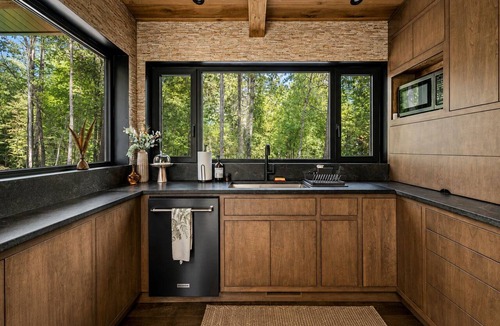 Brevard House | Luxury Treehouse Retreat | Private Trails & Views!