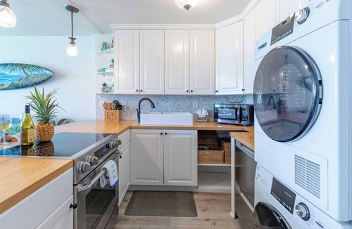 Maalaea Condo | *Maalaea Banyans 104* NEW LISTING Maui Stunning Prime Ocean Front with hot tub!