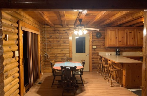 Washington Cabin | Majestic Tranquil 3-bedroom cabin for a relaxing getaway