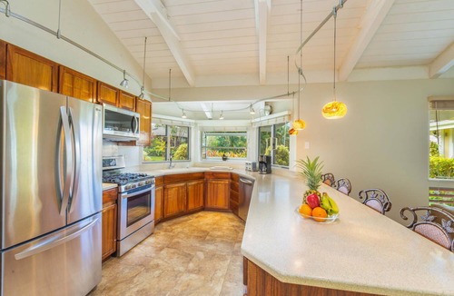 Princeville House | Mala Hale: Elegant Gardenview Home w/Spa, AC, & Serene Lanai w/BBQ - Mala Hale