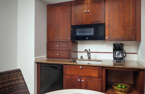 Lihue Resort | Marriott's Kauai Beach Club - Studio Parlor - Many Dates Available!