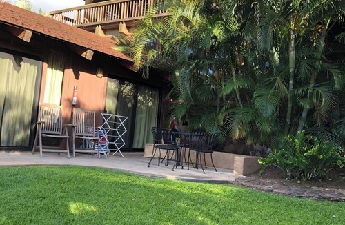 Kihei Cottage | Maui Home 4 Months Charming cottage with WiFi and AC in Kihei Call for Info