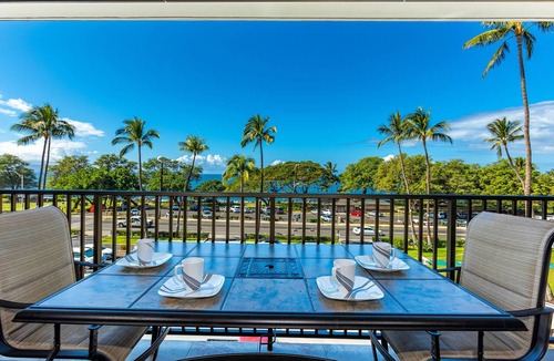 Kihei Condo | Maui Parkshore #412 Ocean View in the Heart of Kihei, Walk to Kamaole Beach