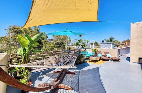 South Mission Beach Condo | MB 3BR Oceanview Penthouse with HUGE Rooftop decks