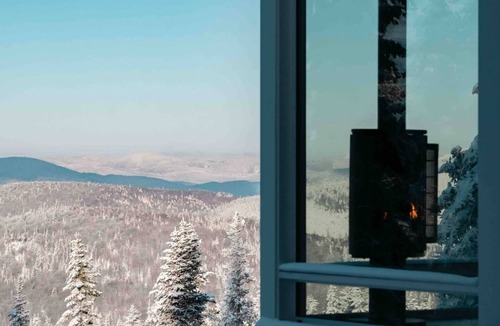 Lac Beauport Ski Chalet | MICA