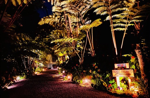 Volcano Cottage | Minutes from Hawai’i Volcano National Park.Peaceful, clean, and just awesome