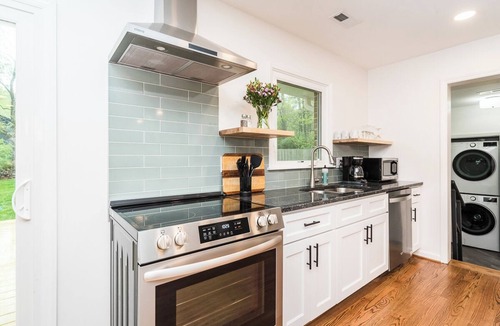 Chapel Hill House | Modern Oasis Close to UNC Chapel Hill Stadium