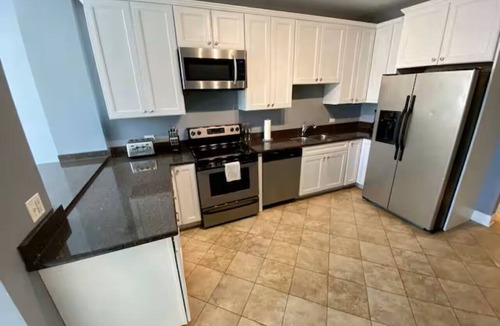 Sheffield Neighbors Apartment | MTR-PetFriendly-FreeParking-WalkingTreadmill