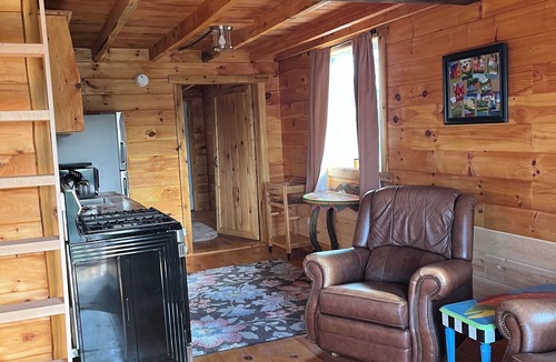 Wilton Cottage | New spacious-charming one bedroom cottage with loft at Wilson Lake Country Club