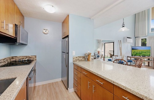 Maalaea Condo | Ocean-view 2BR Maui condo with pool, A/C, beach