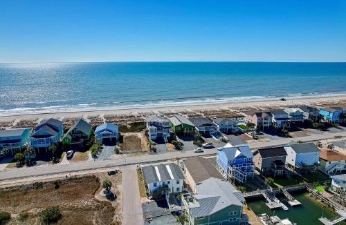 Holden Beach House | Ocean View, Heated Pool, 2nd Floor, Sleeps 7