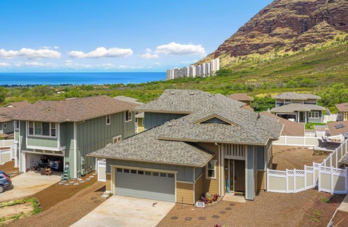 Makaha Valley House | Ocean View Home Near the Beach and the Golf Course in Secure Gated Community