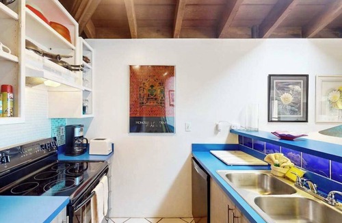 Maunaloa Condo | Ocean-View Molokai Condo with Pool, Beach Access & Grill
