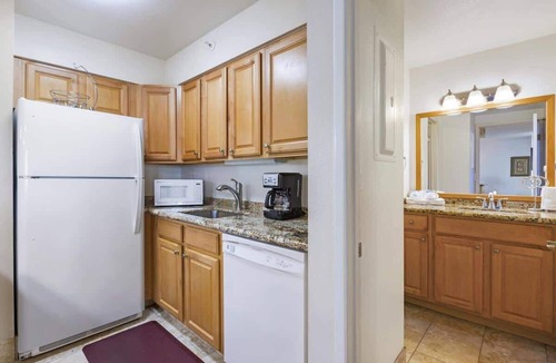 Kahana House | Oceanfront condo, AC, stunning view, resort amenities, walkable area