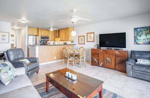 Kapaa Condo | Oceanfront Kapaa Home with Shared Pool, Hot Tub & Private Lanai