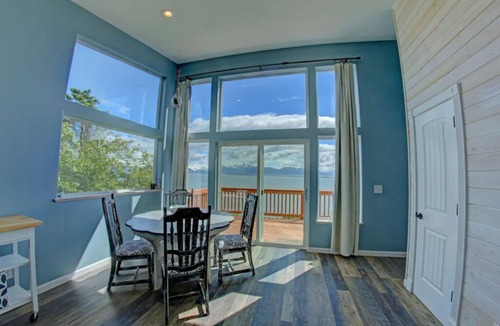 Homer Apartment | Oceanfront Luxury Apartment Overlooking Kachemak Bay and Homer Spit!
