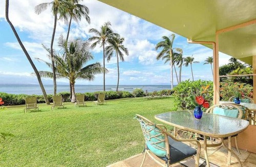 Maalaea Condo | Oceanfront Maalaea Condo with WiFi & Lanai - See Turtles!