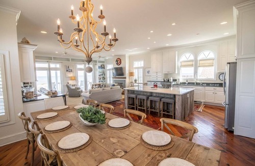 Pawleys Island House | OCEANFRONT! North End with shared creek dock! Family friendly, 5Br -5.5 b