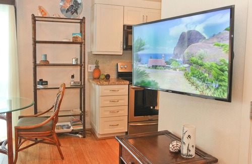 Kihei Condo | OCEANFRONT RESORT - Whale Season! Kihei Sands Beachfront Condos -B13