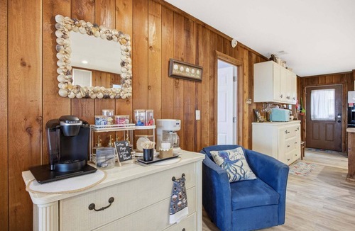 Holden Beach House | Oceanfront screened porch & private walkway to beach, 3 outdoor showers & WiFi