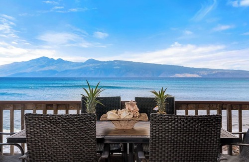 Napili Villa | Oceanfront Villa Turtle Cove Villa, Napili. Spectacular views. 5BR Sleeps 10 A/C