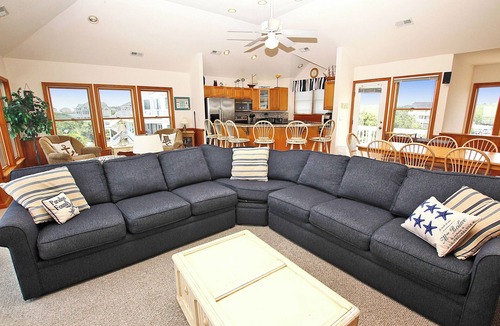 Pine Island House | Oceanside, Rec Room, Priv Pool, Hot Tub, Close to Beach Access, PI161, St Nicks