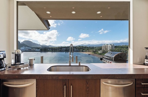 Lihue House | Oceanview Estate, Beach Access, 5 BR Retreat | Pali Kai Palace