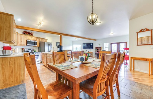 Butte House | Panoramic Mtn Views: 5-Acre Escape in Palmer!