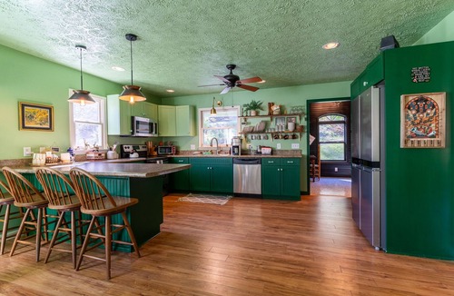 Sparta House | Peaceful Mountain Retreat: Private Creek, Fireflies & Family Fun