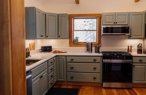 Walpole House | Pemaquid Escape | Curated Comfort + Hot Tub