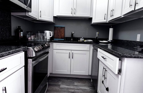 Downtown Honolulu Apartment | Penthouse Loft LargeTerrace2-bedroom Kitchen Seaside HPU&Cruise 8 person