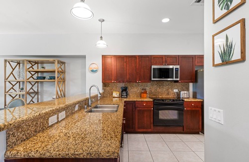 Waikoloa Condo | Perfect for Families! Ground Floor Pool/Hot tub 5min walk to Waikoloa Shops