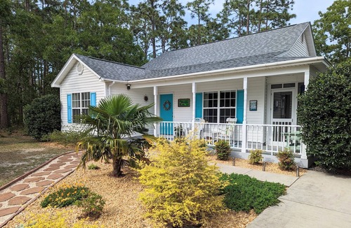 Boiling Spring Lakes House | Pet friendly beautiful home w private backyard. Near many amenities & the beach!