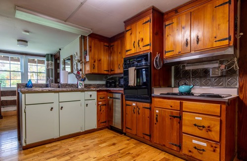 Bristol Cabin | Pheasant Tail | Cabin on the South Holston River