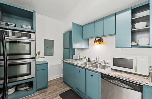 El Dorado Apartment | *Pine Loft 2 | Bright 1BR Central El Dorado*