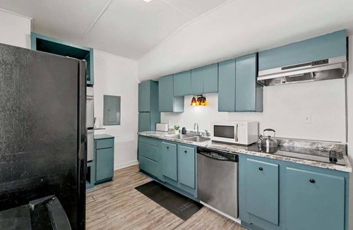 El Dorado Apartment | *Pine Loft 2 | Bright 1BR Central El Dorado*