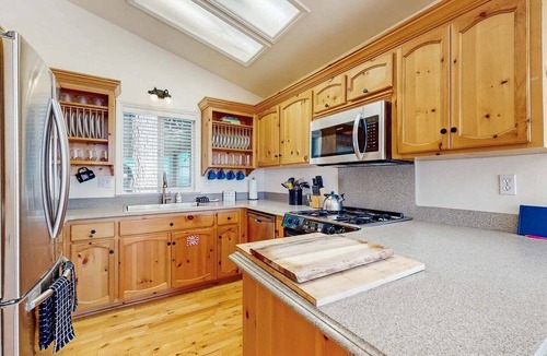 Arrowhead Villas House | Pinetree Palace | Mountain Retreat | Games | Treetop Views | Sleeps 6