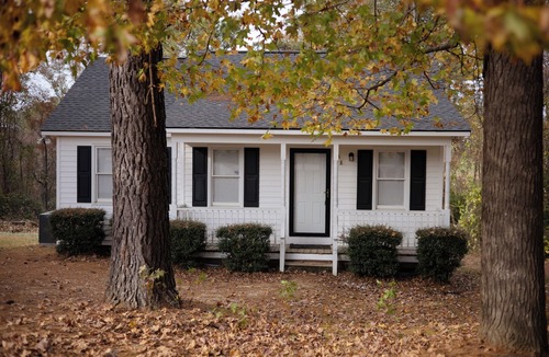 Black River House | Pineview Escape – Peaceful Family Retreat in Angier–Close to Campbell University