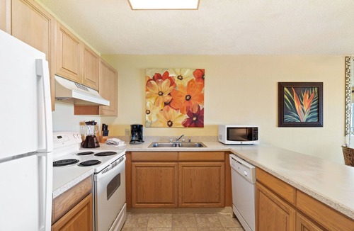 Kapaa Condo | Pono Kai F206 Oceanview AC, POOL, JACUZZI, BBQ, TENNIS