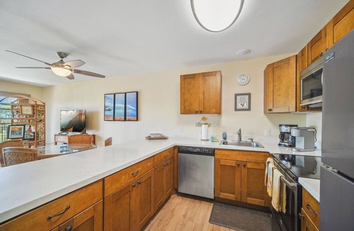 Kapaa Condo | PONO KAI J305 - Steps from the Sandy Beach and Swimming Pool!