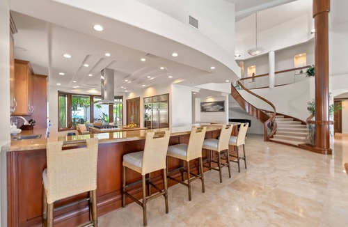 Portlock House | Portlock Oceanfront Estate: Luxe Beachfront Villa w/Pool & Ocean Views