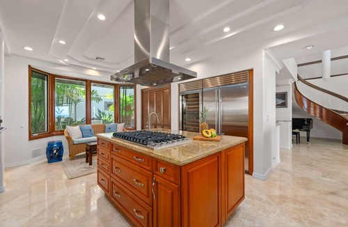 Portlock House | Portlock Oceanfront Estate: Luxe Beachfront Villa w/Pool & Ocean Views