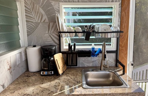 Kahaluu-Keauhou Apartment | Private Kona Guest Suite — Ocean Views & Screened Lanai