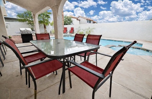 Fort Apache House | Private Pool, Spa, Game Room, Putting Green